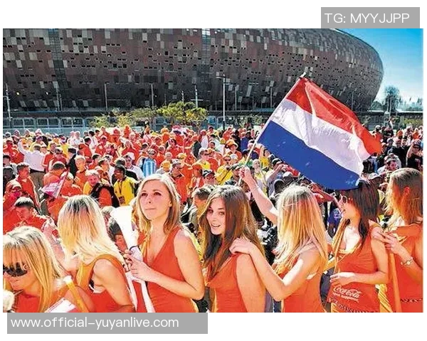 足球盛宴欢庆时刻球迷共聚共享激情与快乐 足球盛宴欢庆时刻球迷共聚共享激情与快乐